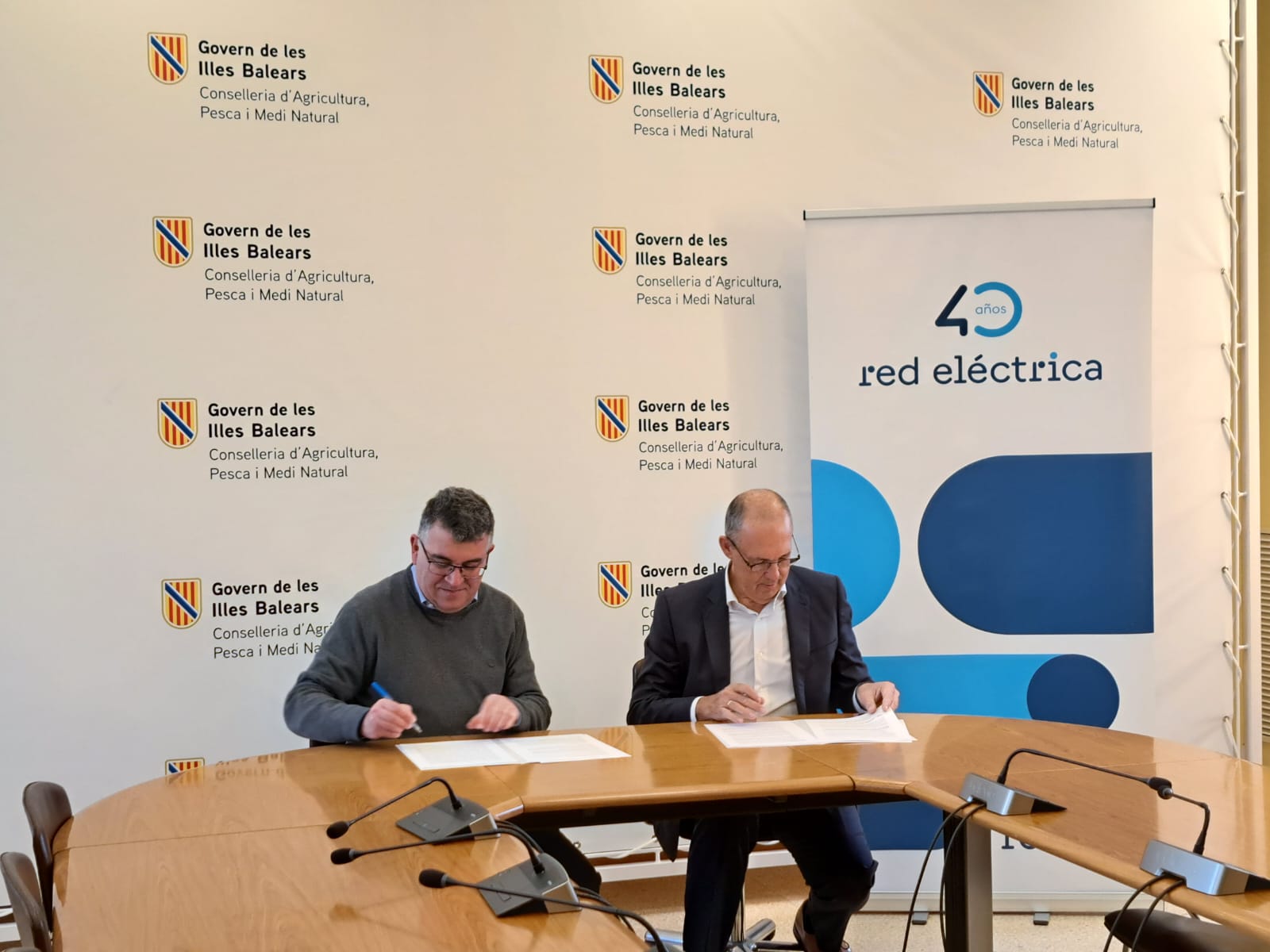 Red Eléctrica y Govern balear estrechan hasta 2029 su colaboración en la prevención y lucha contra los incendios forestales