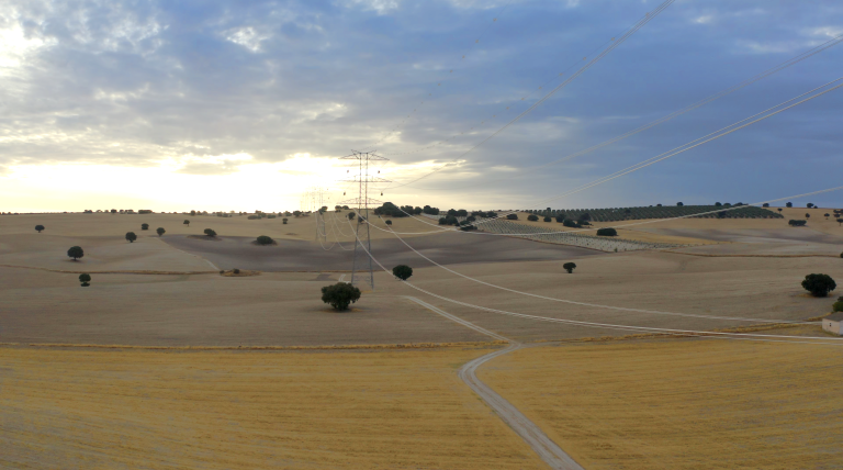 Línea eléctrica Baza-Caparacena