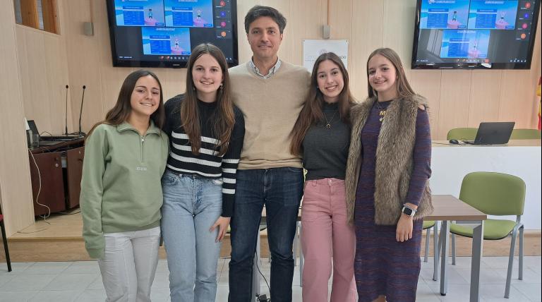 Los ganadores en la categoría de 3º de ESO, del Colegio FEC Nuestra Señora del Carmen, de Zaragoza.