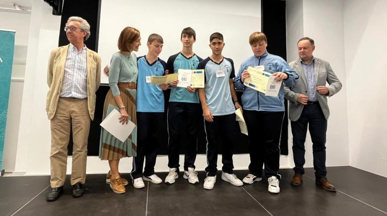 Equipo ganador en la categoría de 4º ESO, del Colegio La Inmaculada.