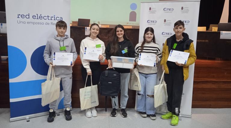 El equipo ganador de 3º ESO, del IES Nuestra Señora de los Remedios, Daniel Guardeño, Marta González, Rocío Zataraín y Pablo Alonso.