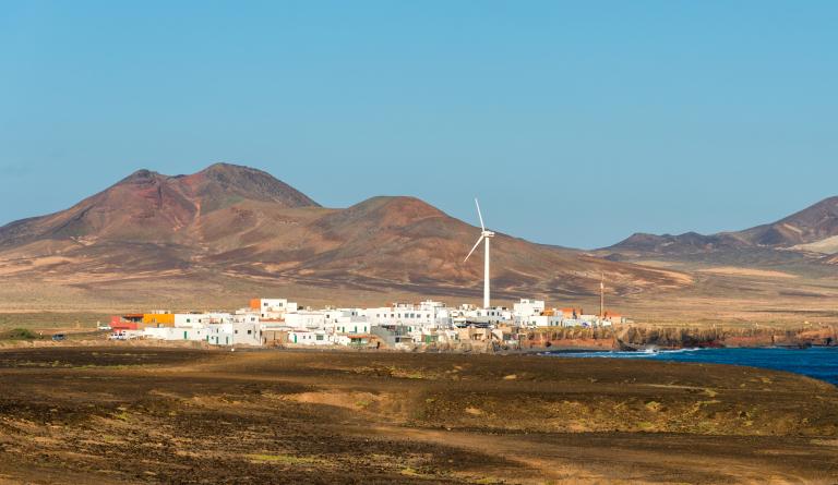 El viento rompe en un día todas las marcas de producción eólica  y renovable de Lanzarote y Fuerteventura